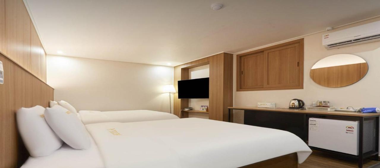 Hotel Q تشنتشون المظهر الخارجي الصورة