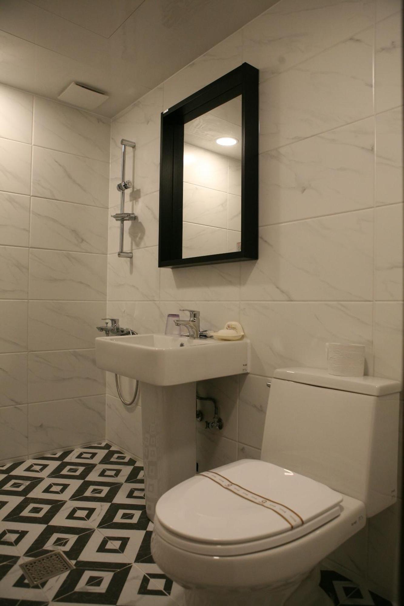 Hotel Q تشنتشون المظهر الخارجي الصورة